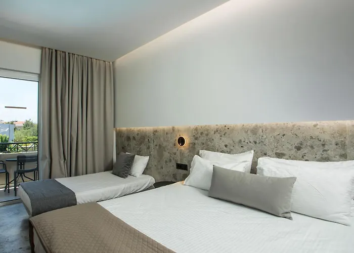 Dias Studios & Suites